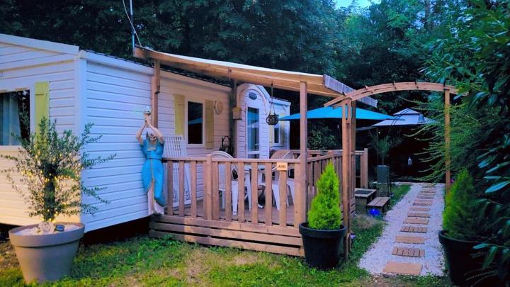 Camping Marvilla Parks -Parc Des Roches 91530 Saint-Cheron Exterior photo